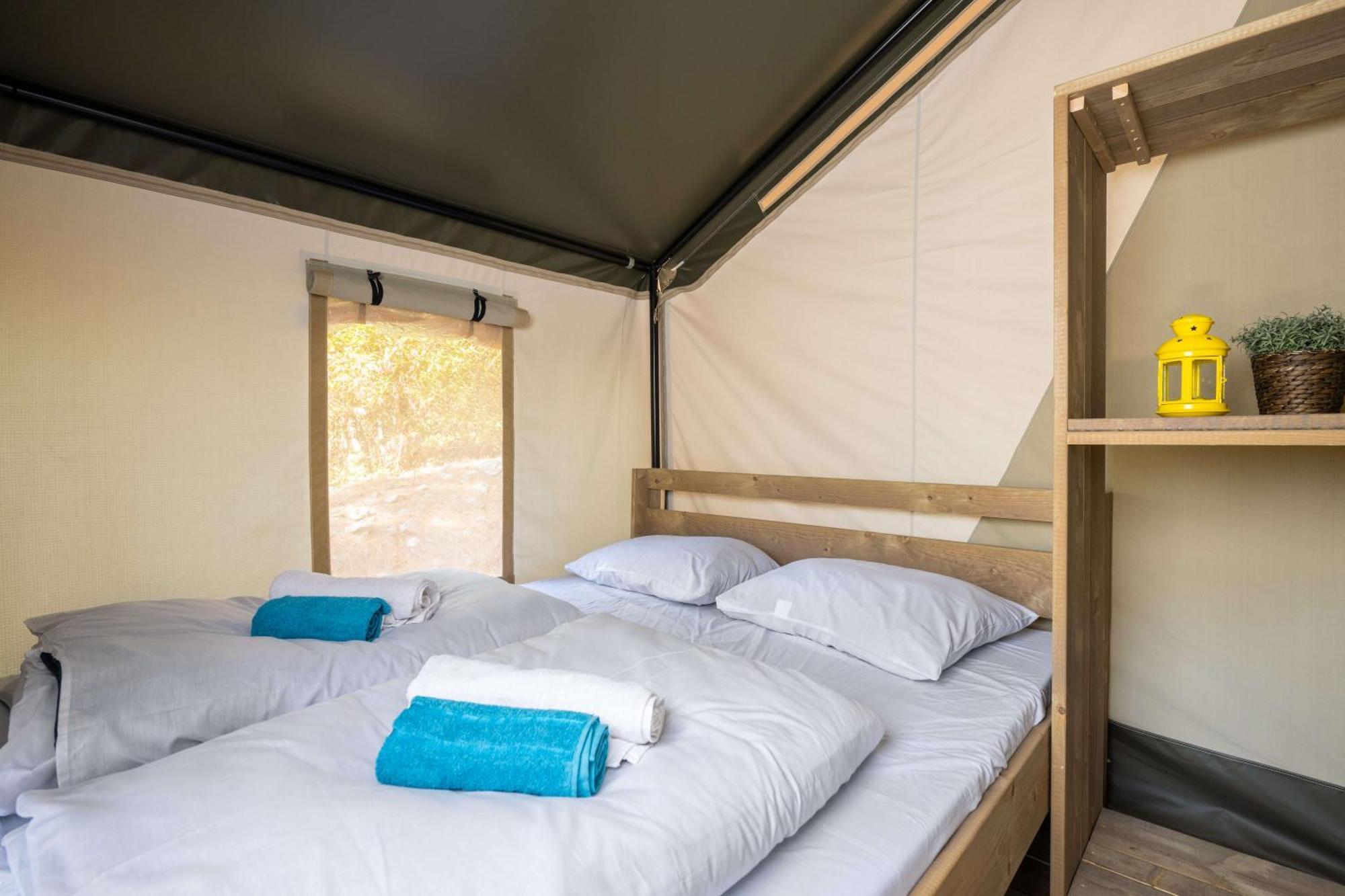 Easyatent Safari Tent Lanterna Červar-Porat Habitación foto