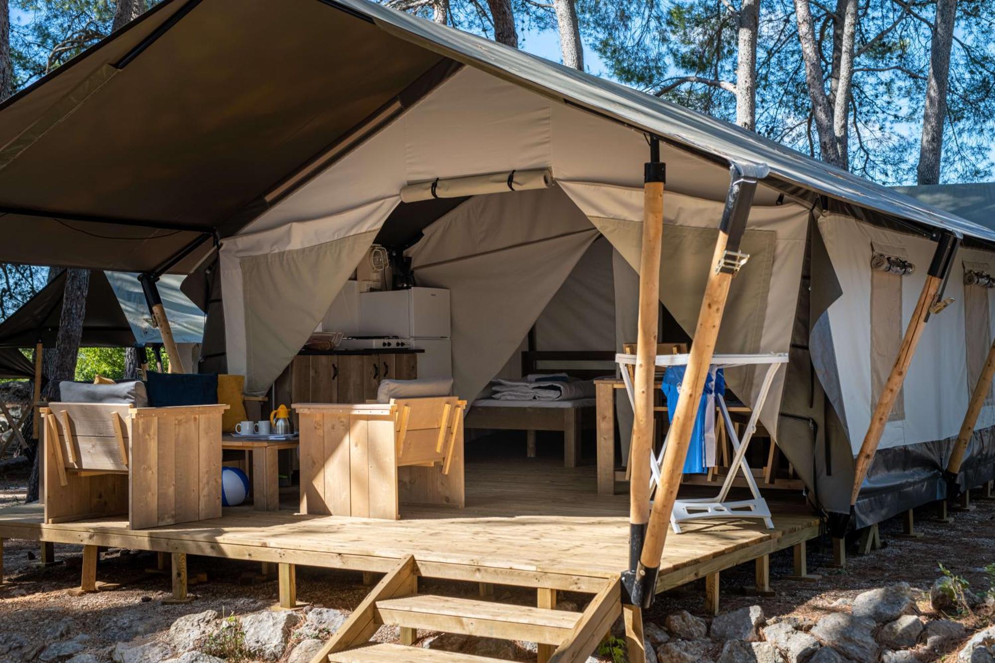 Easyatent Safari Tent Lanterna Červar-Porat Habitación foto