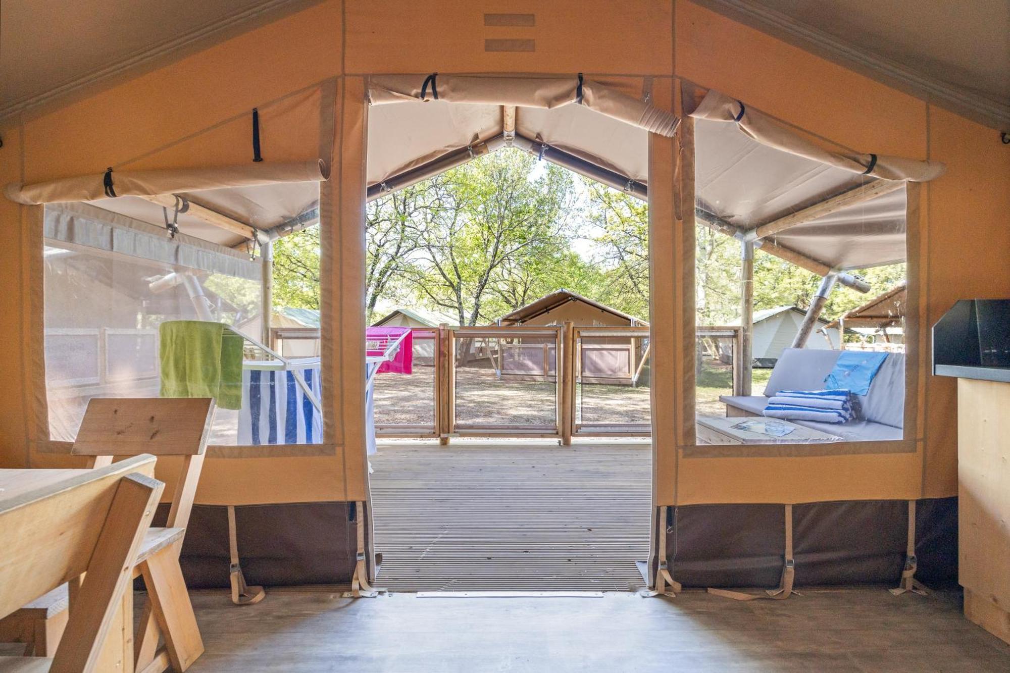 Easyatent Safari Tent Lanterna Červar-Porat Habitación foto