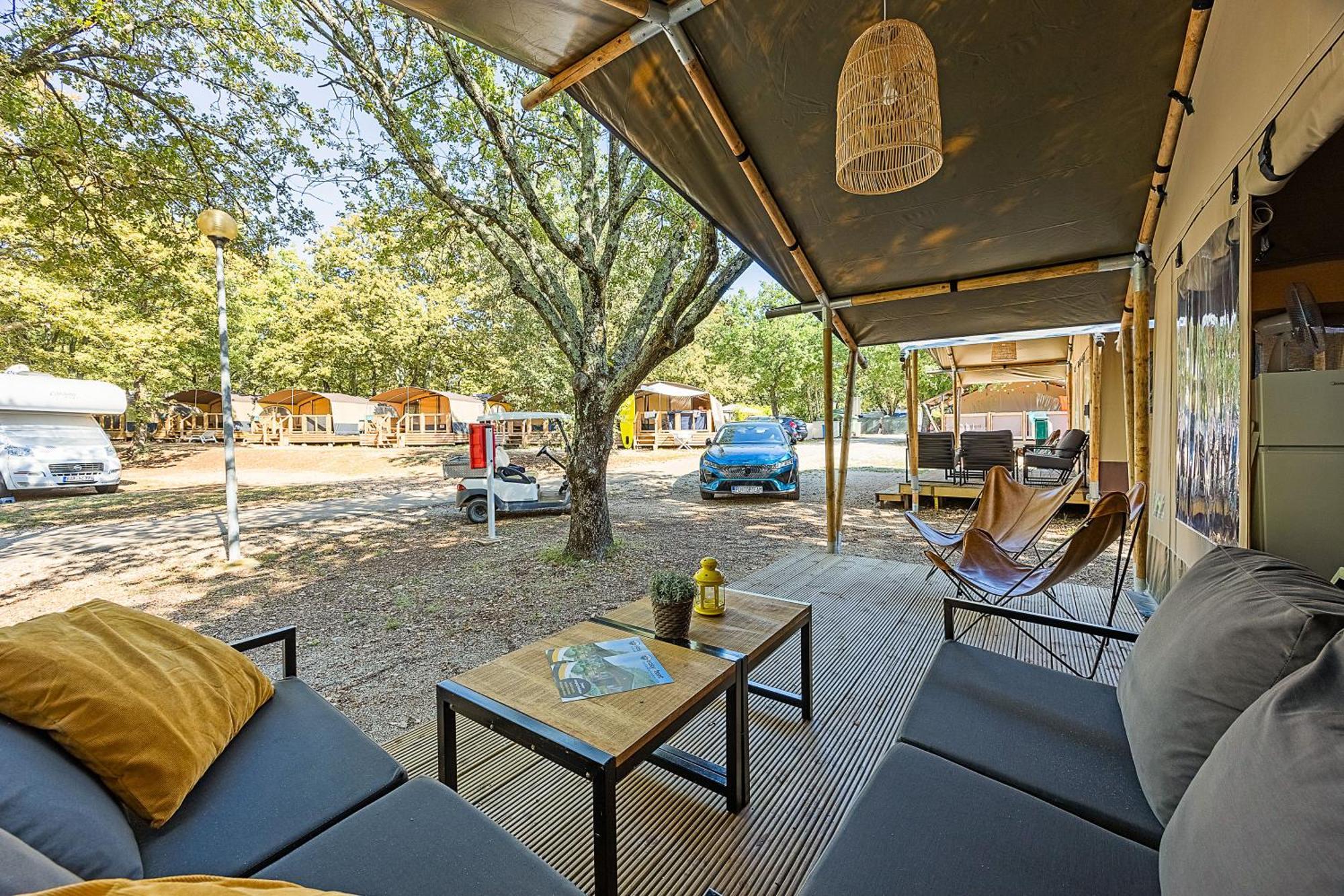 Easyatent Safari Tent Lanterna Červar-Porat Habitación foto
