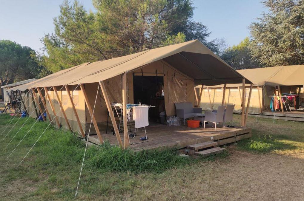Easyatent Safari Tent Lanterna Červar-Porat Habitación foto